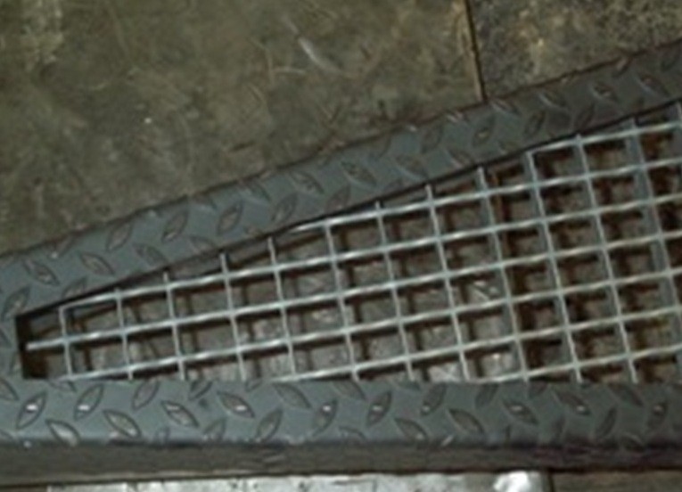 Caillebotis électroforgé